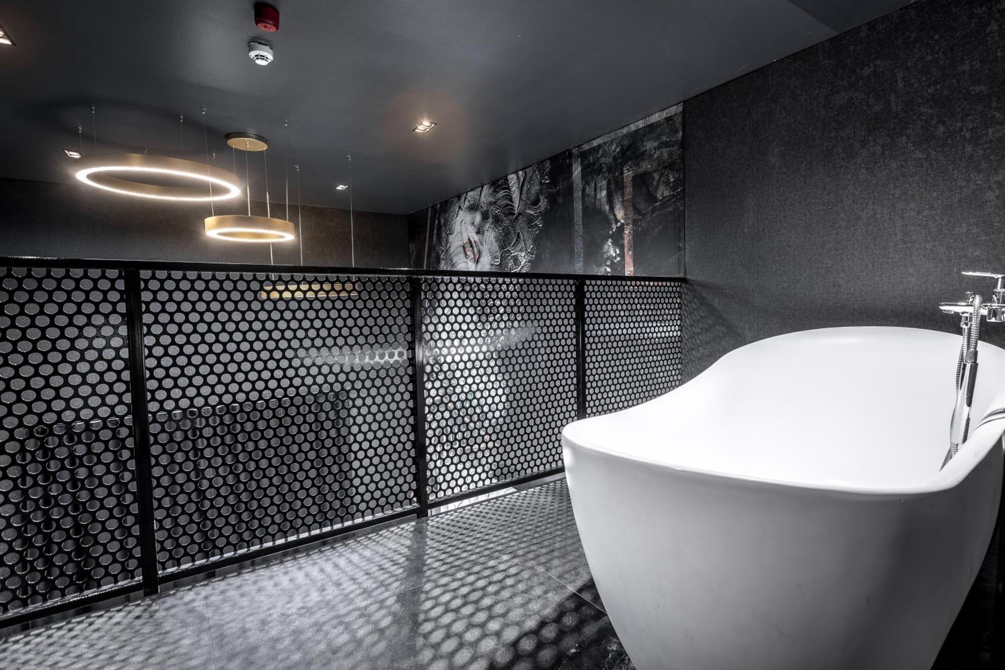 Black Hotels Koeln Екстериор снимка