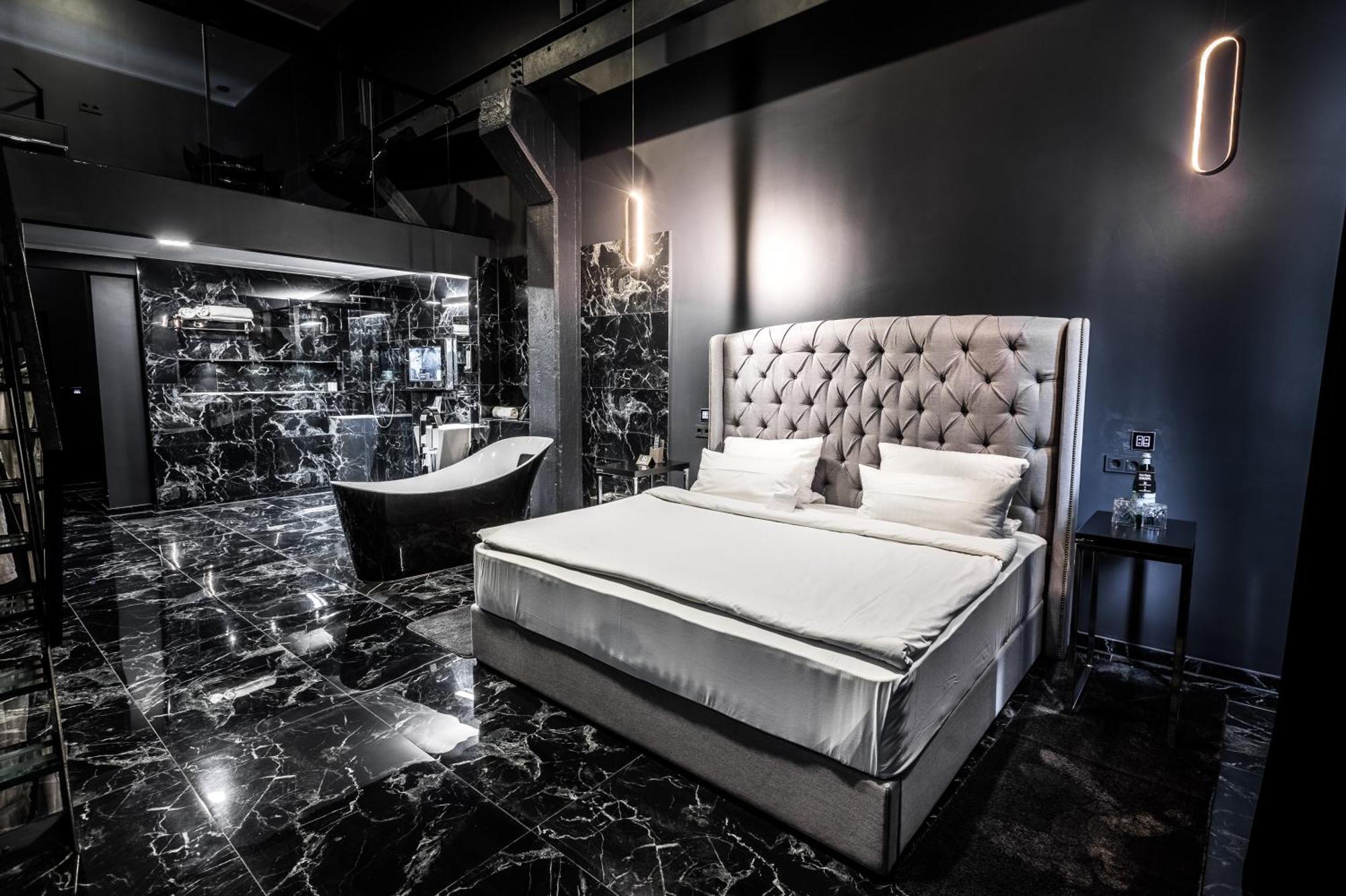 Black Hotels Koeln Екстериор снимка