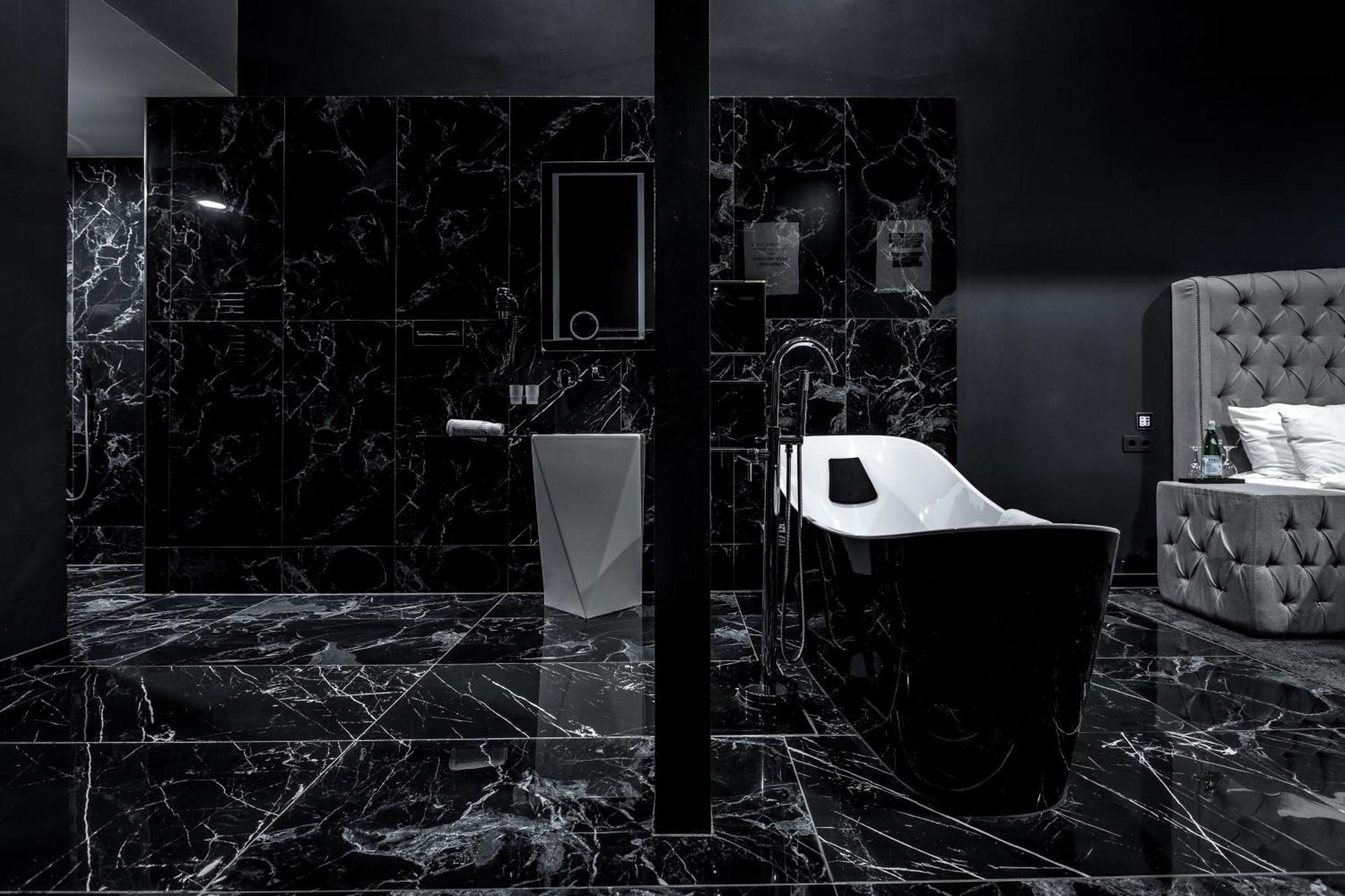 Black Hotels Koeln Екстериор снимка