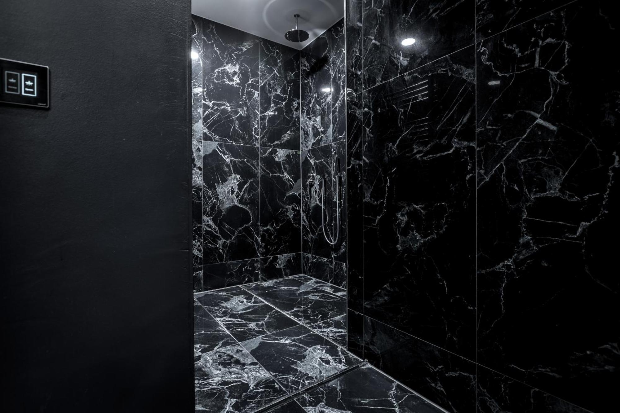 Black Hotels Koeln Екстериор снимка