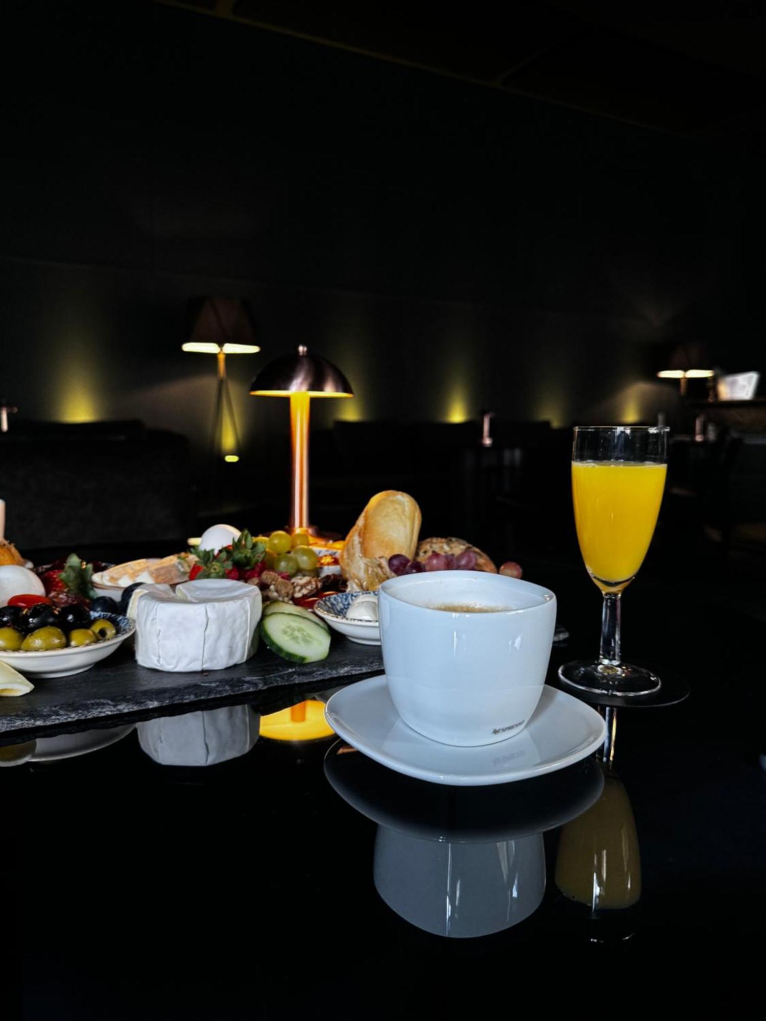 Black Hotels Koeln Екстериор снимка